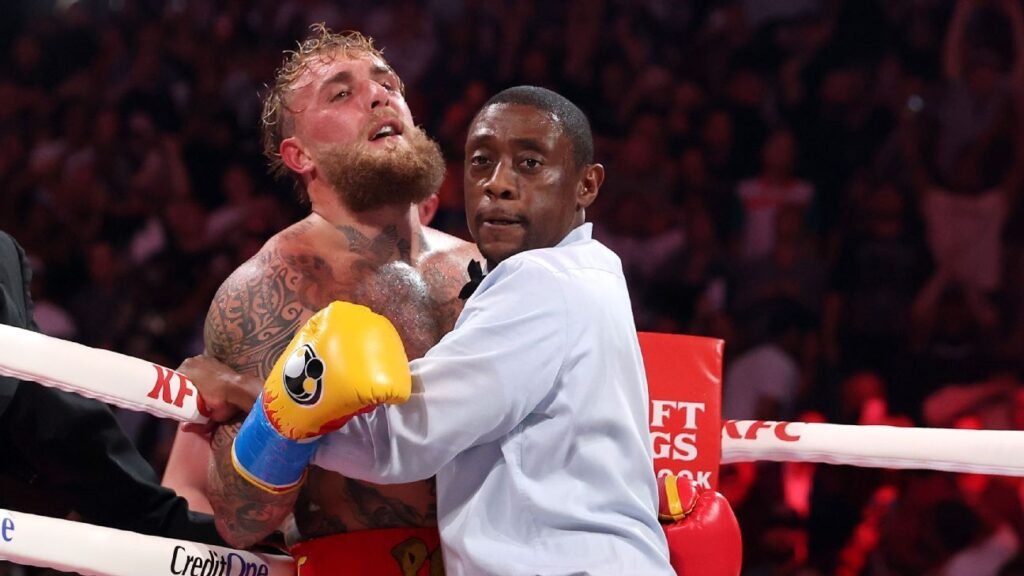 A lo duro, Joshua enseña a Paul que el boxeo es cosa seria