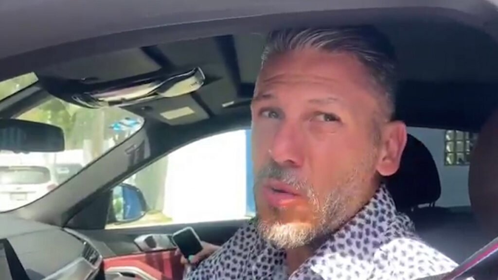 Conflicto de Canales en México: se enfrenta a Demichelis y termina en el hospital con 10 puntos de sutura