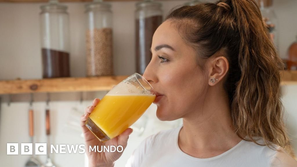 El impacto positivo de un jugo de naranja diario en la salud del corazón