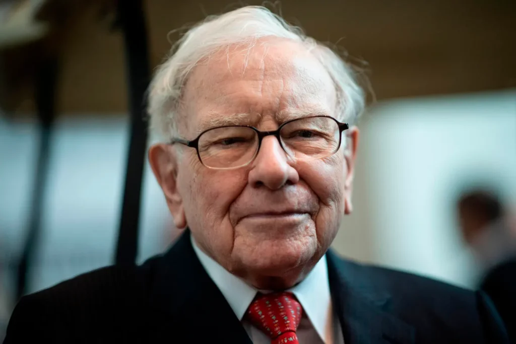 Greg Abel, el nuevo sucesor de Warren Buffett, alcanza un ascenso imparable en Berkshire