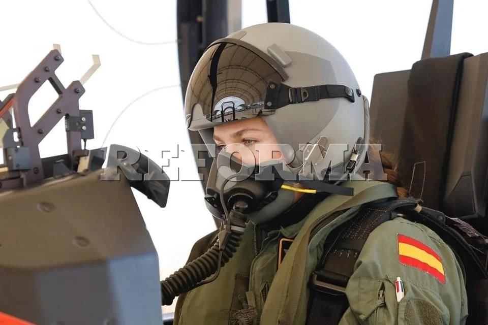 La Princesa Leonor realiza su primer vuelo sola