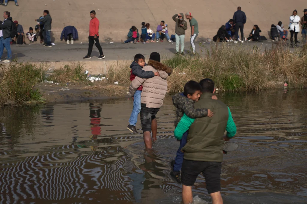 La reducción de la migración hacia Europa y Estados Unidos: el impacto de la política de Trump y la UE