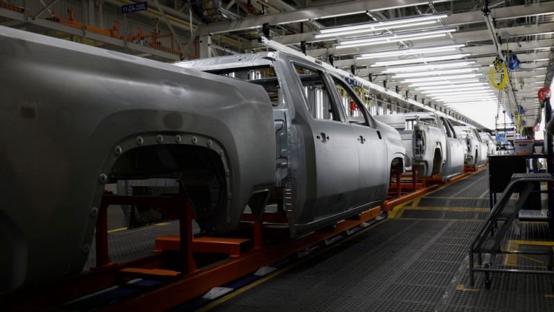 Las acciones de General Motors, Ford y otras automotrices se desploman por las posibles amenazas de aranceles de Trump