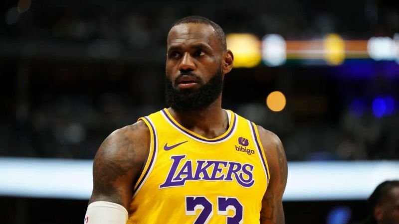 LeBron James apoya a Kamala Harris en su lucha presidencial contra Trump
