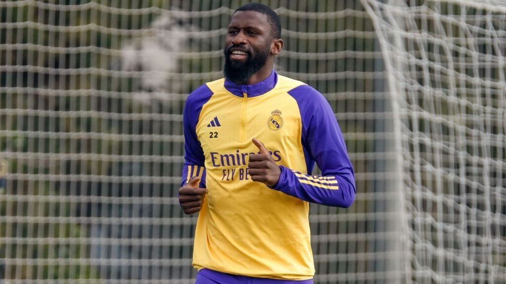 Razones por las que el Real Madrid está evaluando fortalecer su defensa