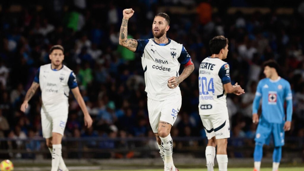 Sergio Ramos anota de nuevo: un cabezazo clásico tras una conexión ideal con Canales