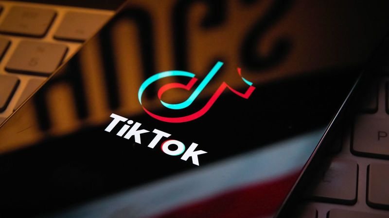 TikTok cierra cuentas de medios rusos por intentos de "influencia encubierta" antes de las elecciones en EE.UU.