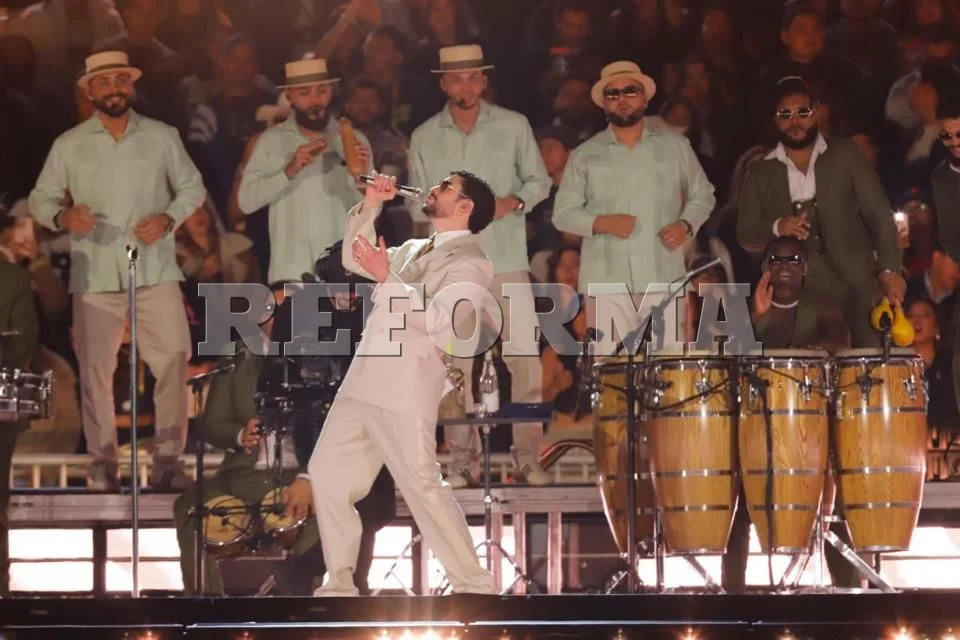 Bad Bunny podría convertirse en leyenda en los Grammy 2026