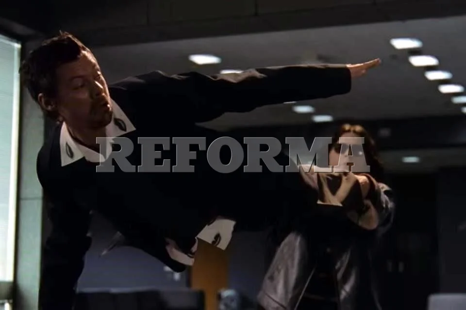 Harry Styles deslumbra con el nuevo video de 'Aperture'