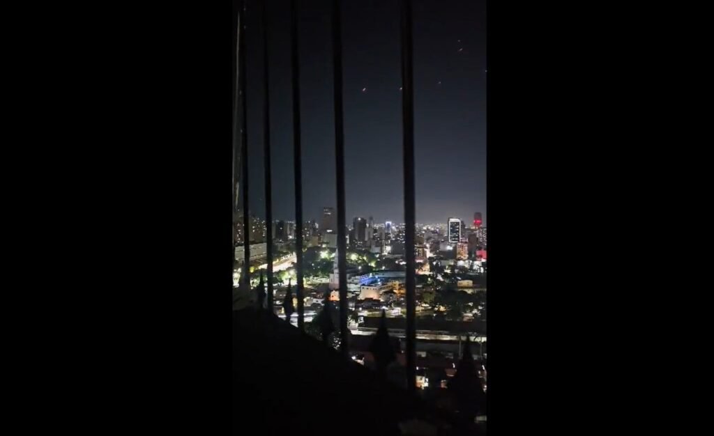 Se informa sobre un posible tiroteo cerca del palacio presidencial en Venezuela