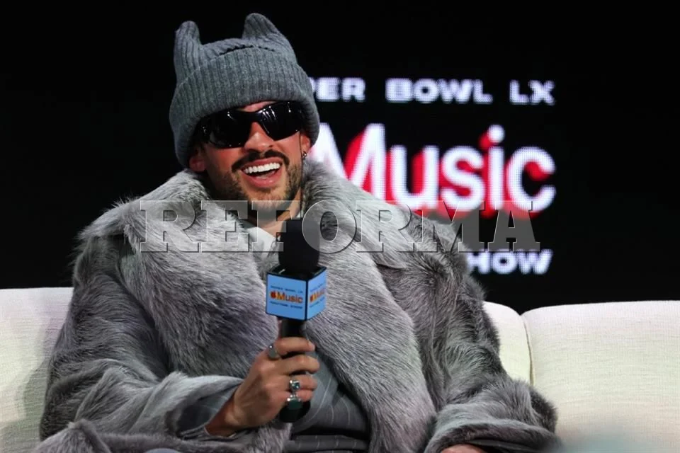 Bad Bunny se roba el espectáculo en el medio tiempo del Super Bowl