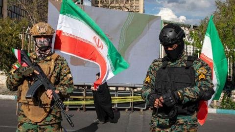 Estados Unidos e Irán alcanzan un alto el fuego temporal de dos semanas y reanudan actividades en el estrecho de Ormuz