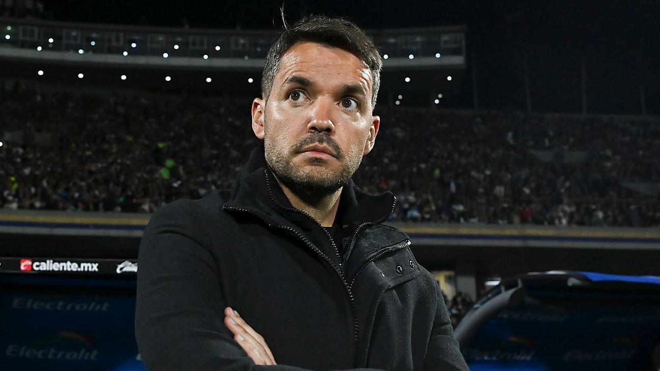 La racha más complicada de Larcamón en seis torneos se cierne sobre él