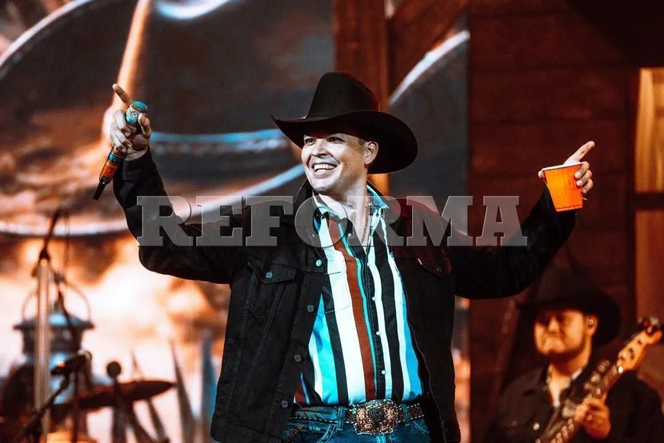 Leandro Ríos llena Monterrey de música y celebración