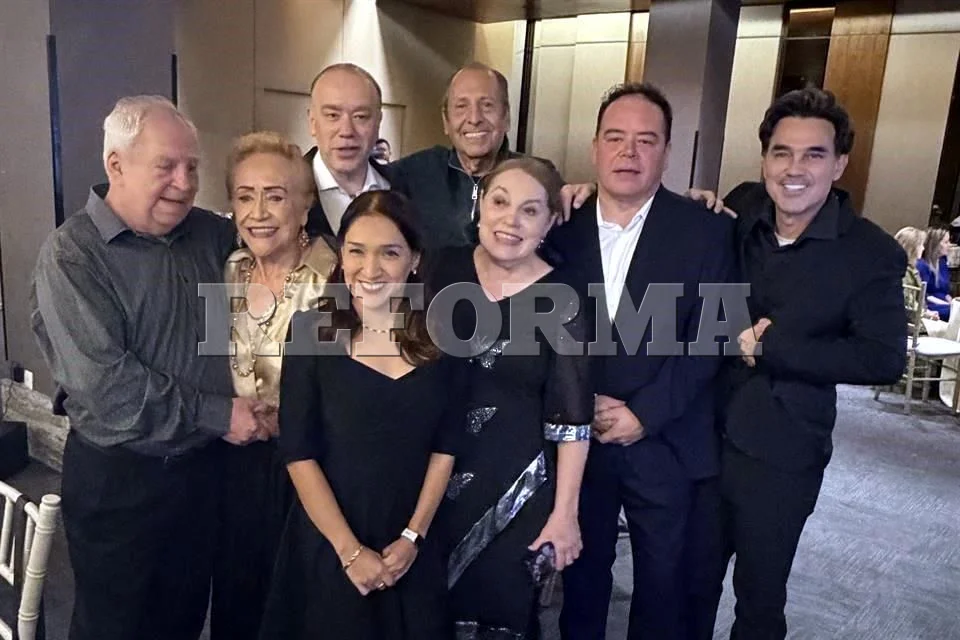 Nena Delgado festeja sus 85 años rodeada de amigos y memorias inolvidables